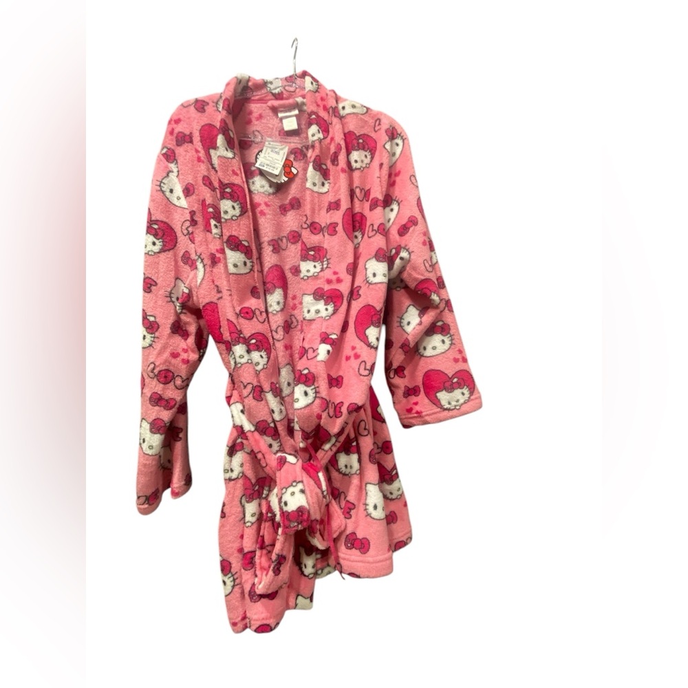 Hello Kitty valentines love robe